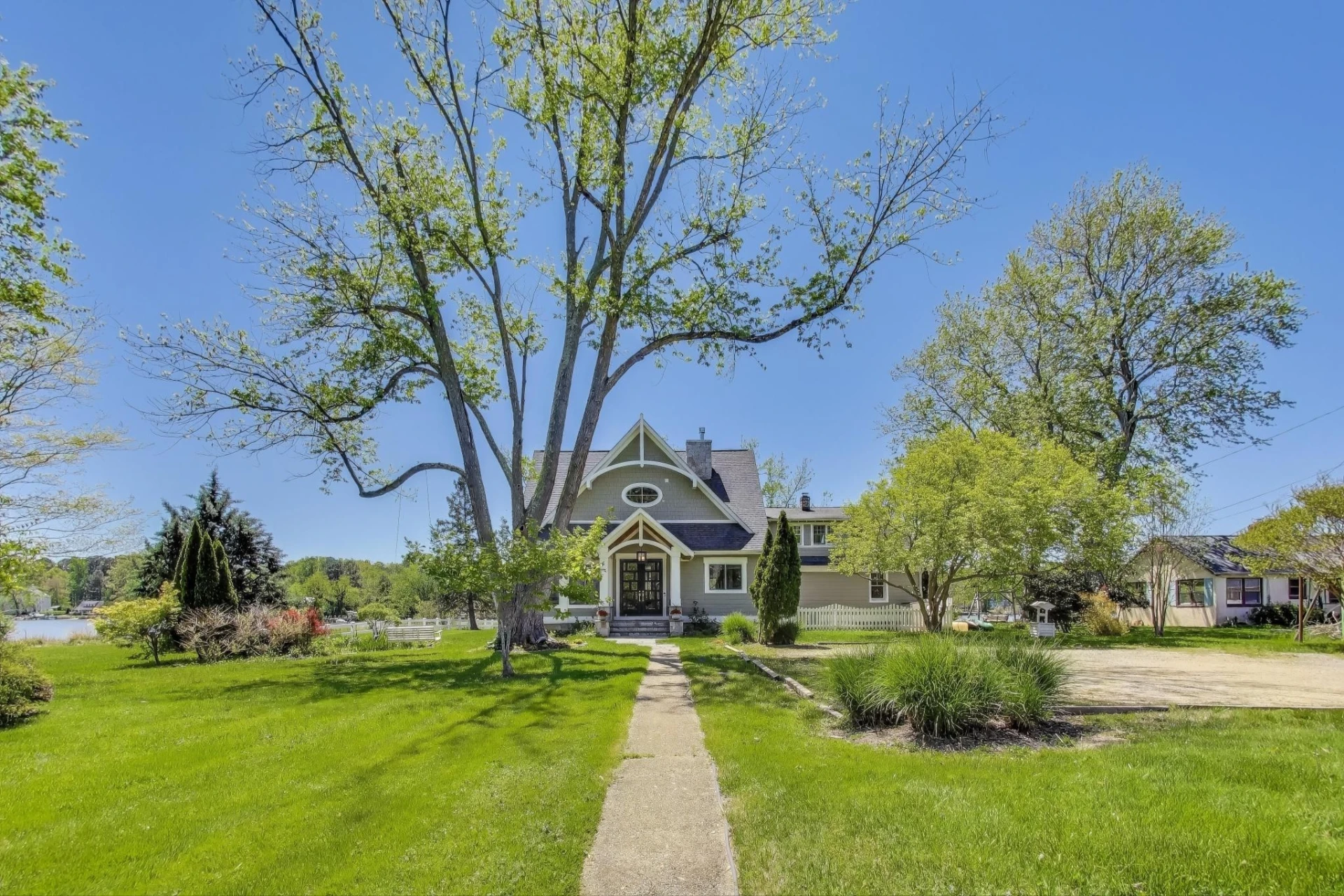 A Different Kind of Luxury: A Waterfront Vacation Home on Maryland's Chesapeake Bay